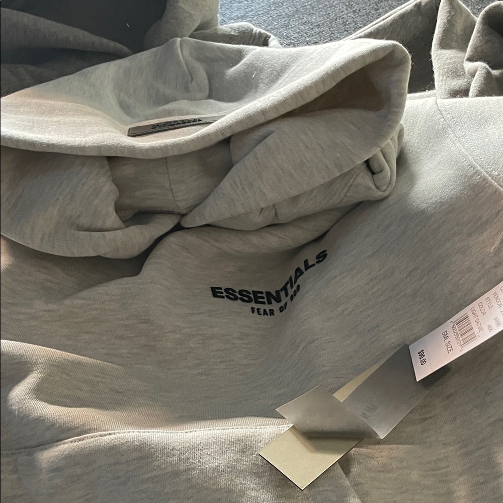 Gray Men's SweaterNWT